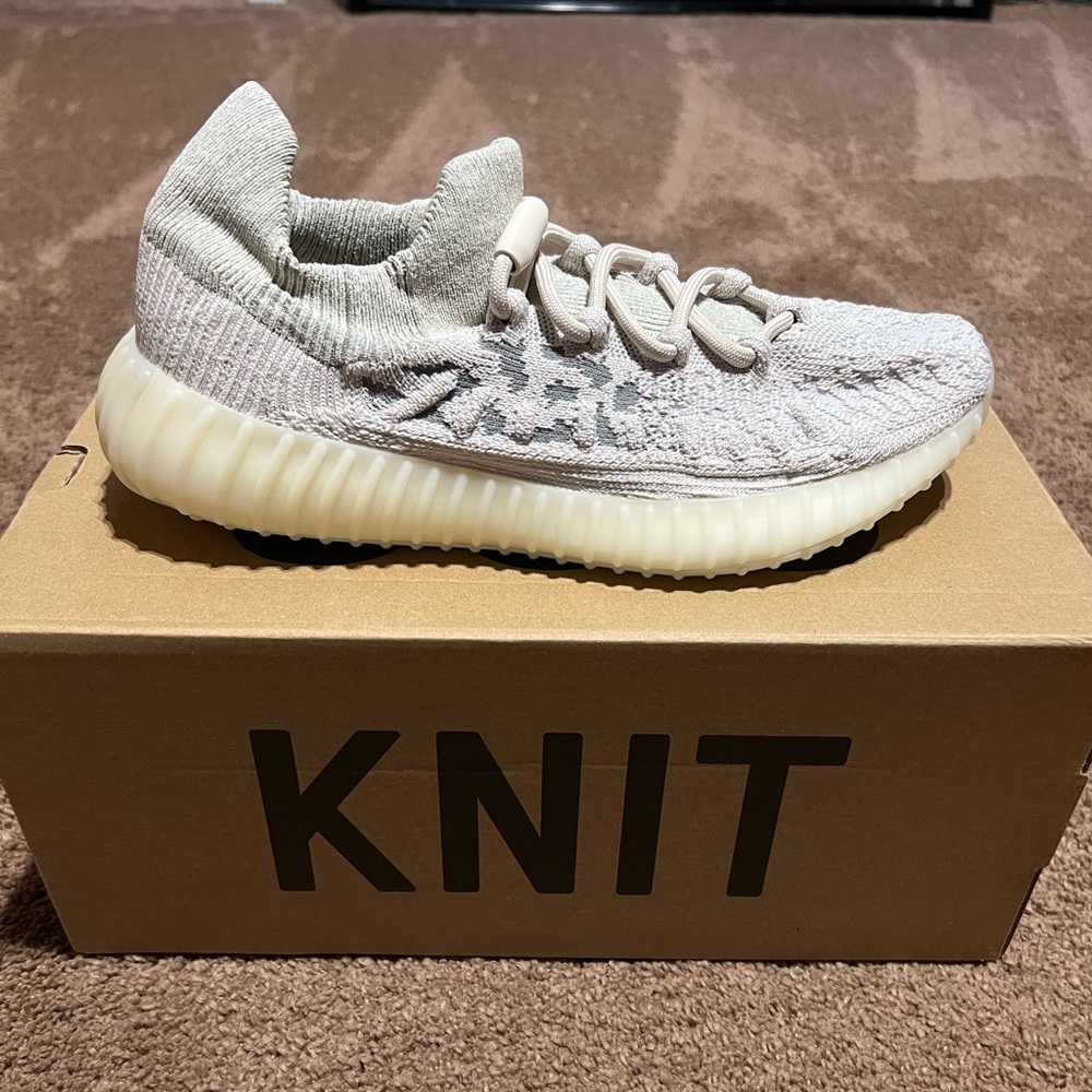 Yeezy 350 V2 CMPCT Slate Bone